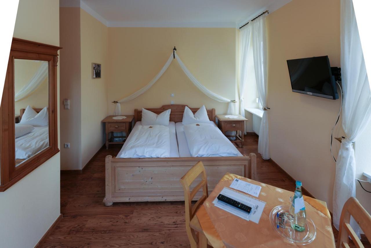 Hotel Alte Buergermeisterei Едигер-Елер Екстериор снимка
